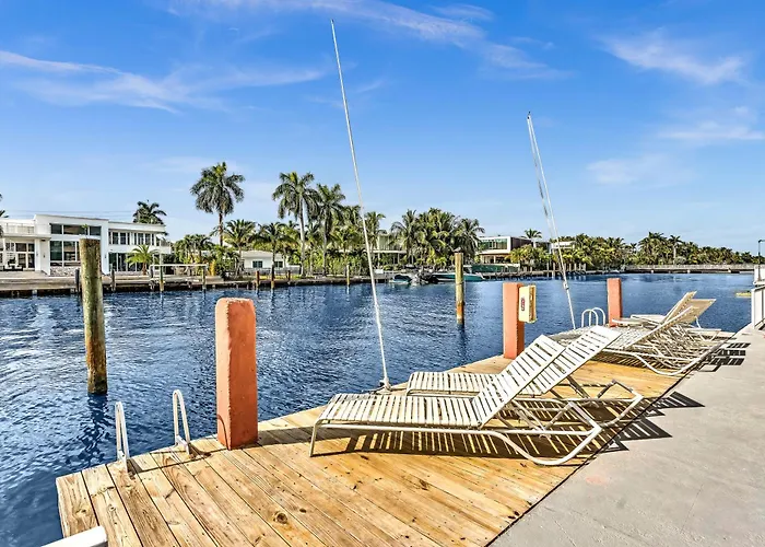 Bay Harbor Sunset Apt 2C